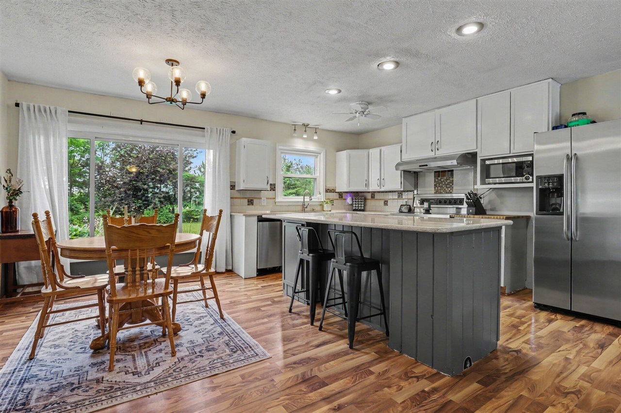 315 West Tuttle Road Ionia, MI 48846 - Photo 4 of 16