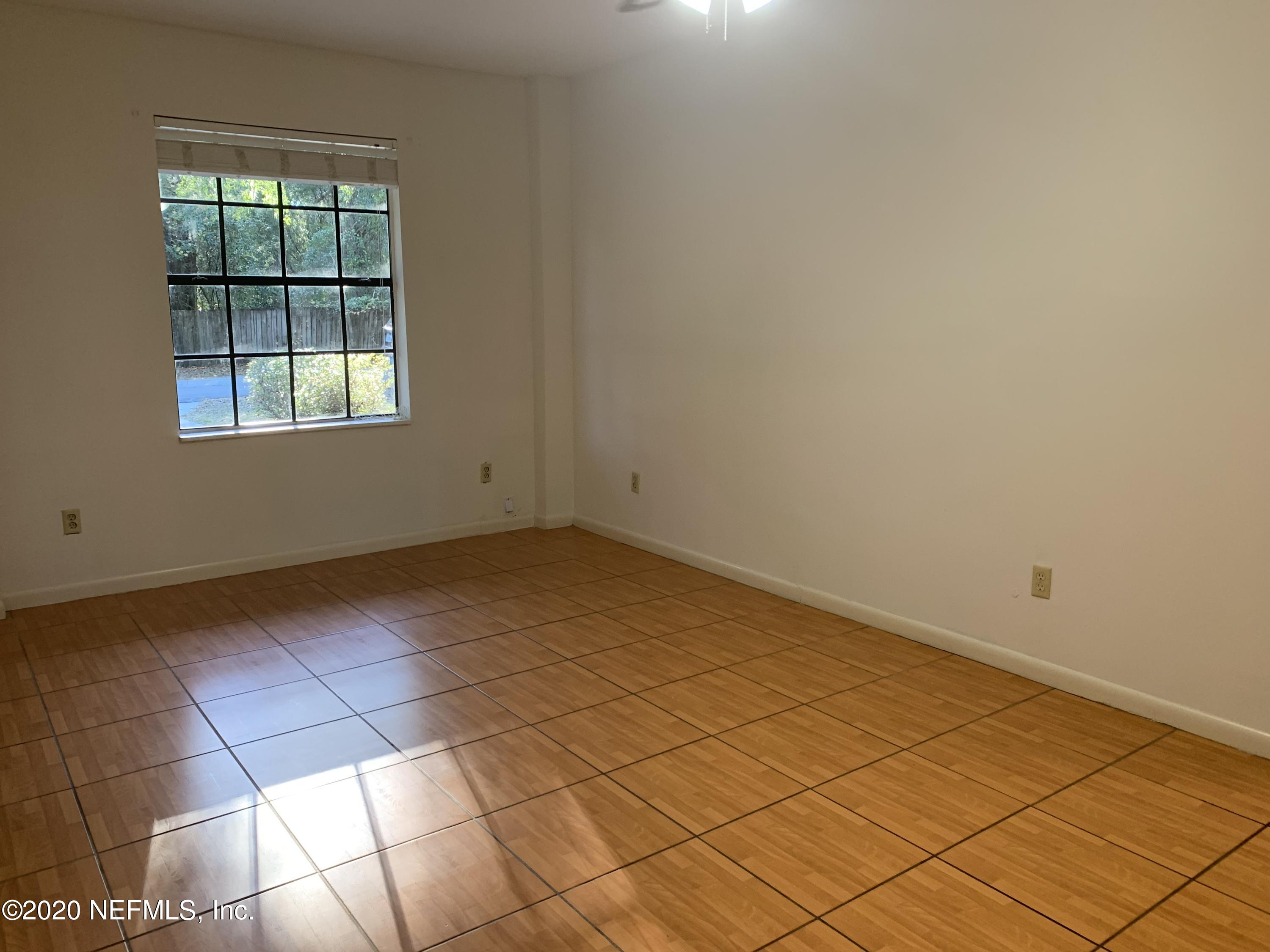 420 Southwest Naha Street Keystone Heights, FL 32656 - Photo 15 of 29 a view of empty room with windows