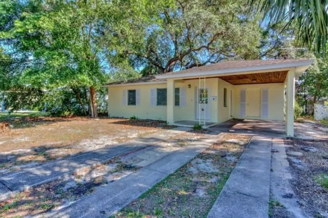 $1,350 | Undisclosed Address, Lakeland, FL 33801