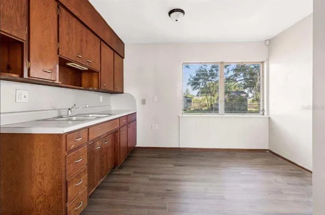 $1,350 | Undisclosed Address, Lakeland, FL 33801