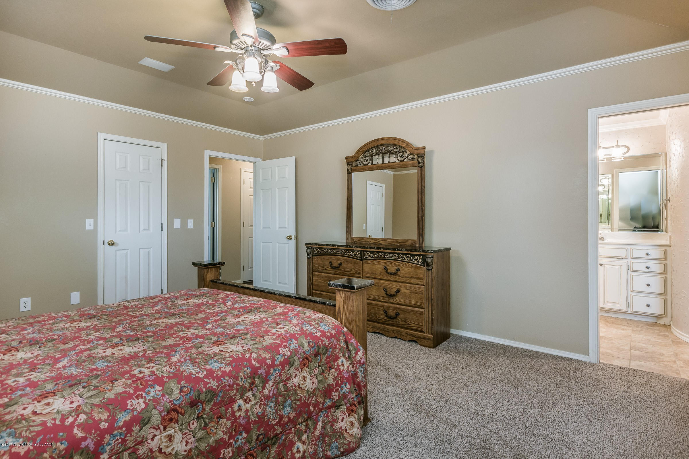 6608 Drexel Road Amarillo, TX 79109 - Photo 14 of 23 014_Master Bedroom_-2