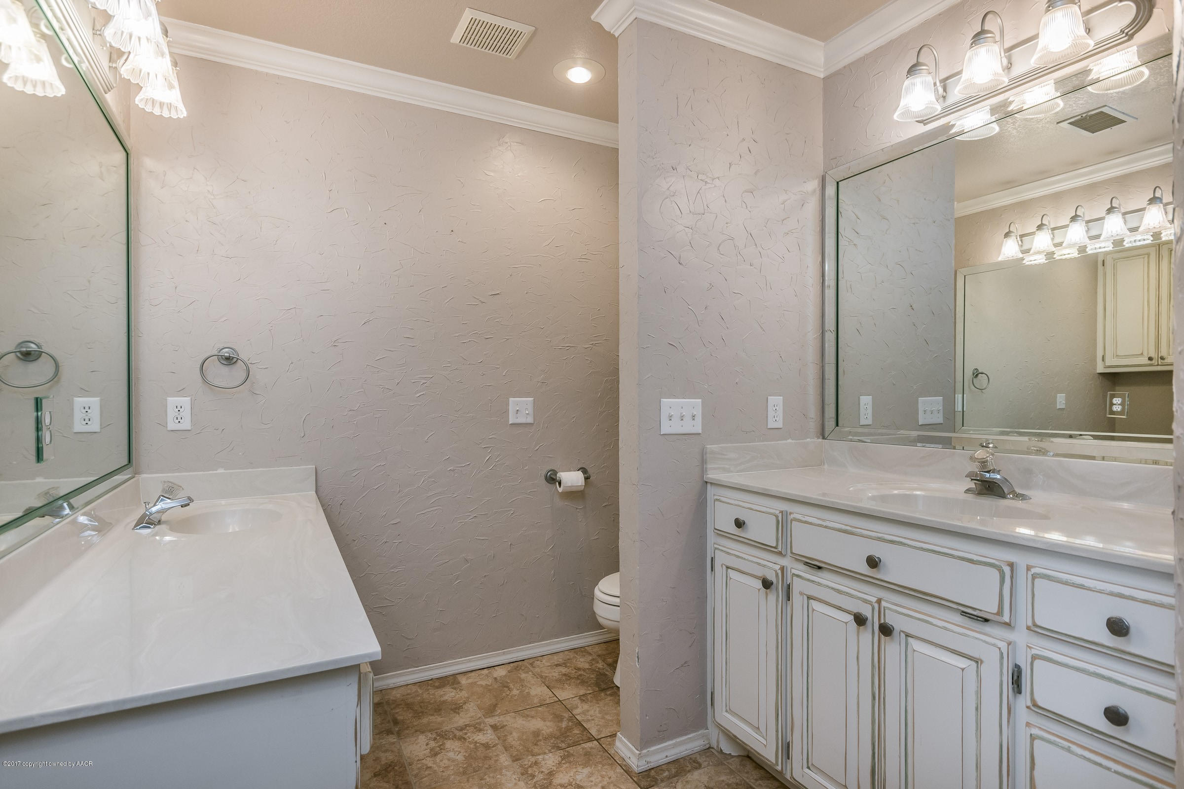 6608 Drexel Road Amarillo, TX 79109 - Photo 15 of 23 015_Master Bathroom_