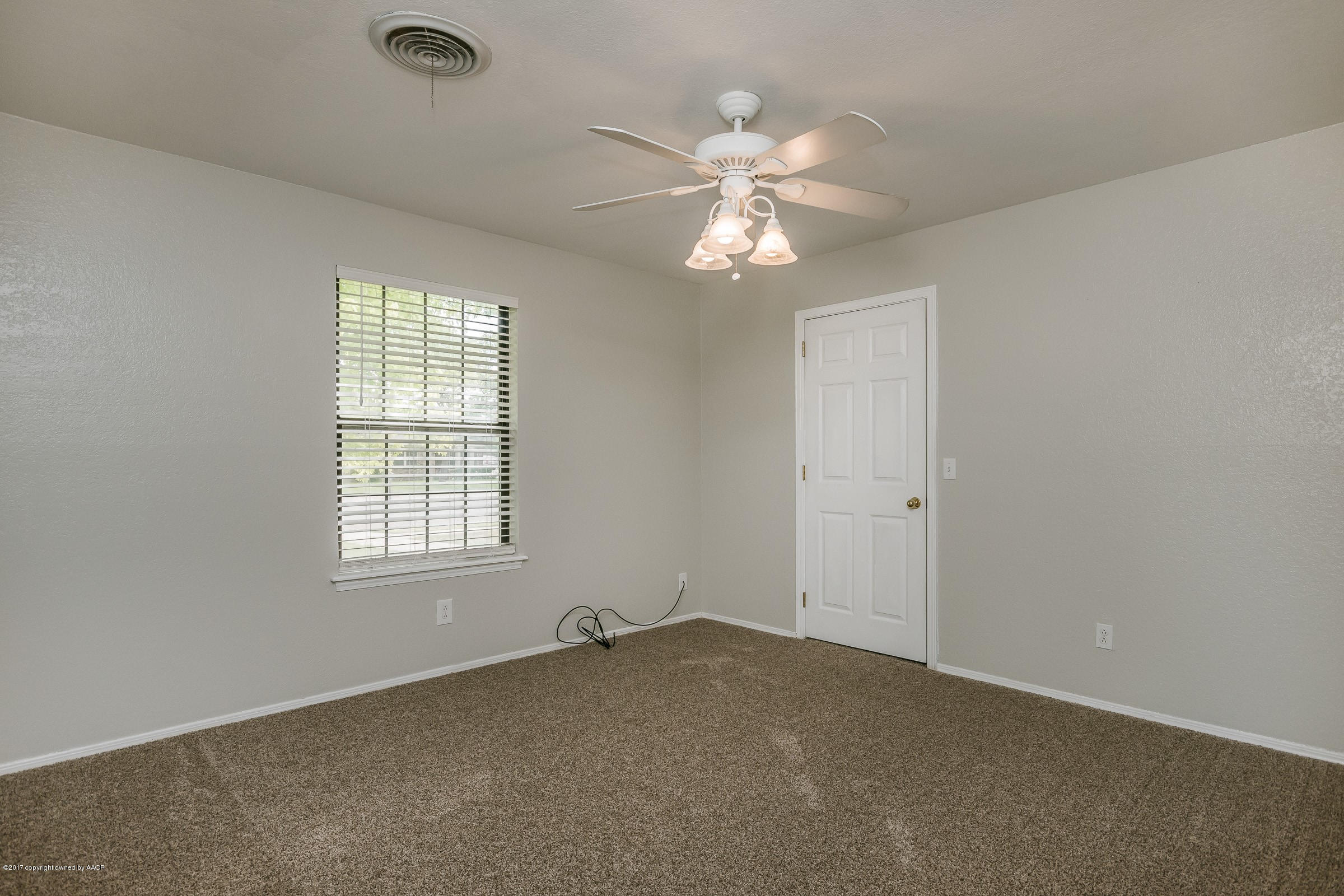 6608 Drexel Road Amarillo, TX 79109 - Photo 19 of 23 019_3rd Bedroom_