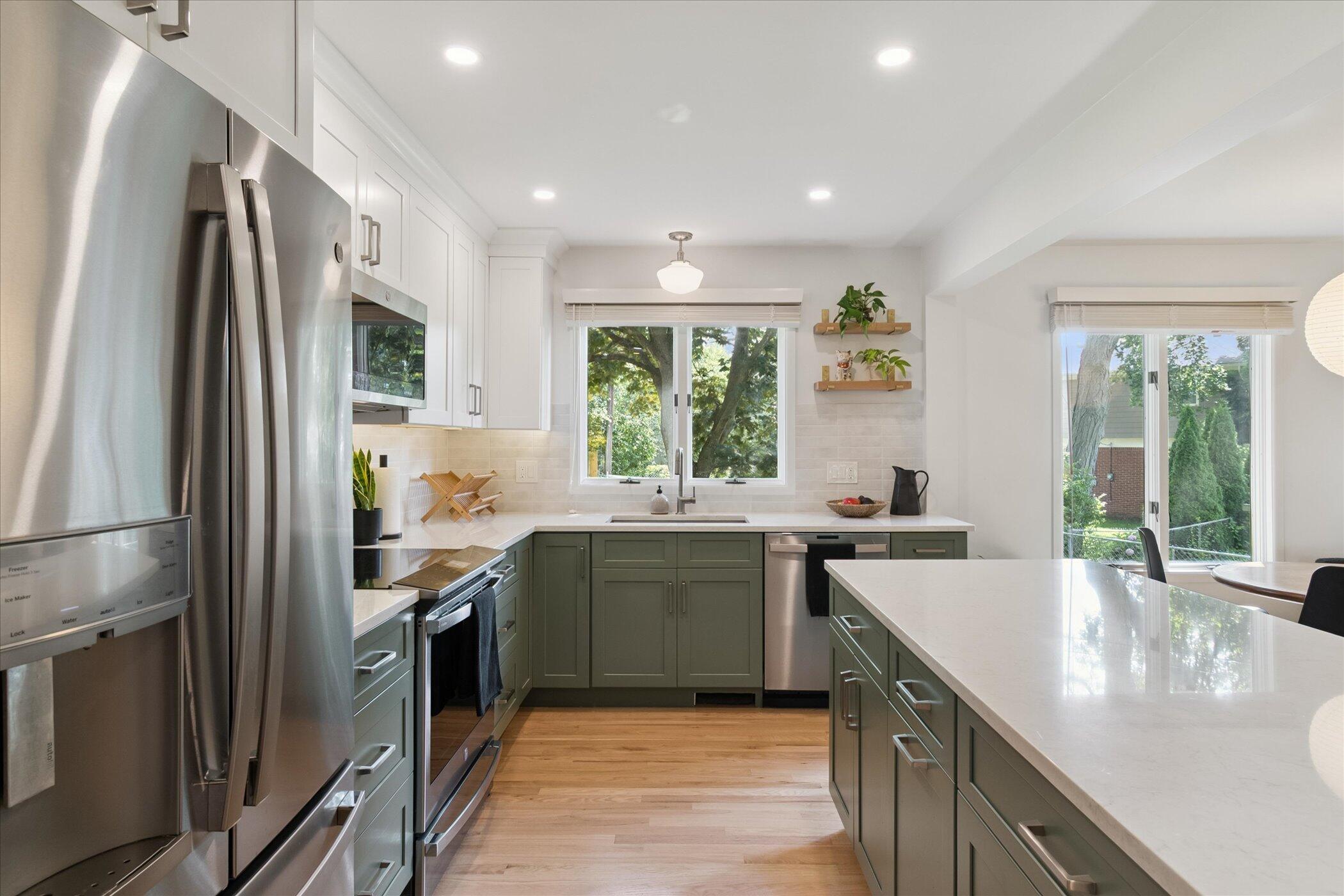 2789 Colony Road Ann Arbor, MI 48104 - Photo 14 of 66 17-2789-Colony-Rd-Ann-Arbor-MI-48104-Win