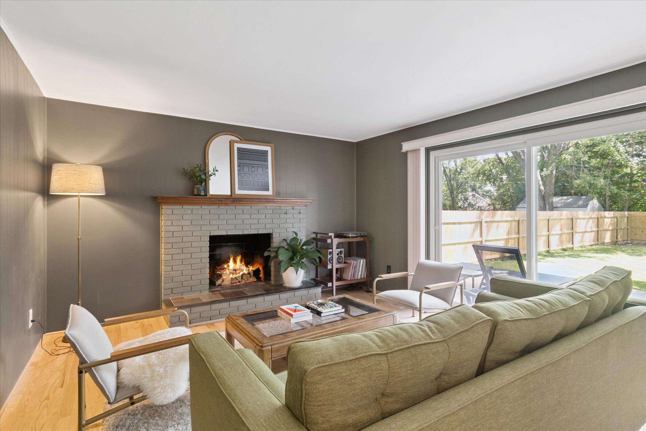 2789 Colony Road Ann Arbor, MI 48104 - Photo 17 of 66 20-2789-Colony-Rd-Ann-Arbor-MI-48104-Win