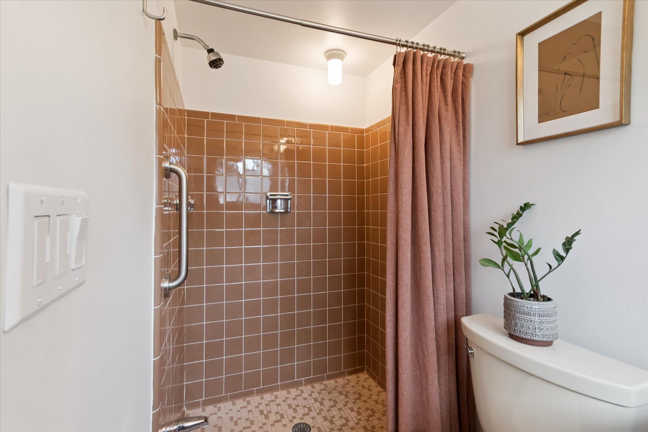 2789 Colony Road Ann Arbor, MI 48104 - Photo 26 of 66 29-2789-Colony-Rd-Ann-Arbor-MI-48104-Win