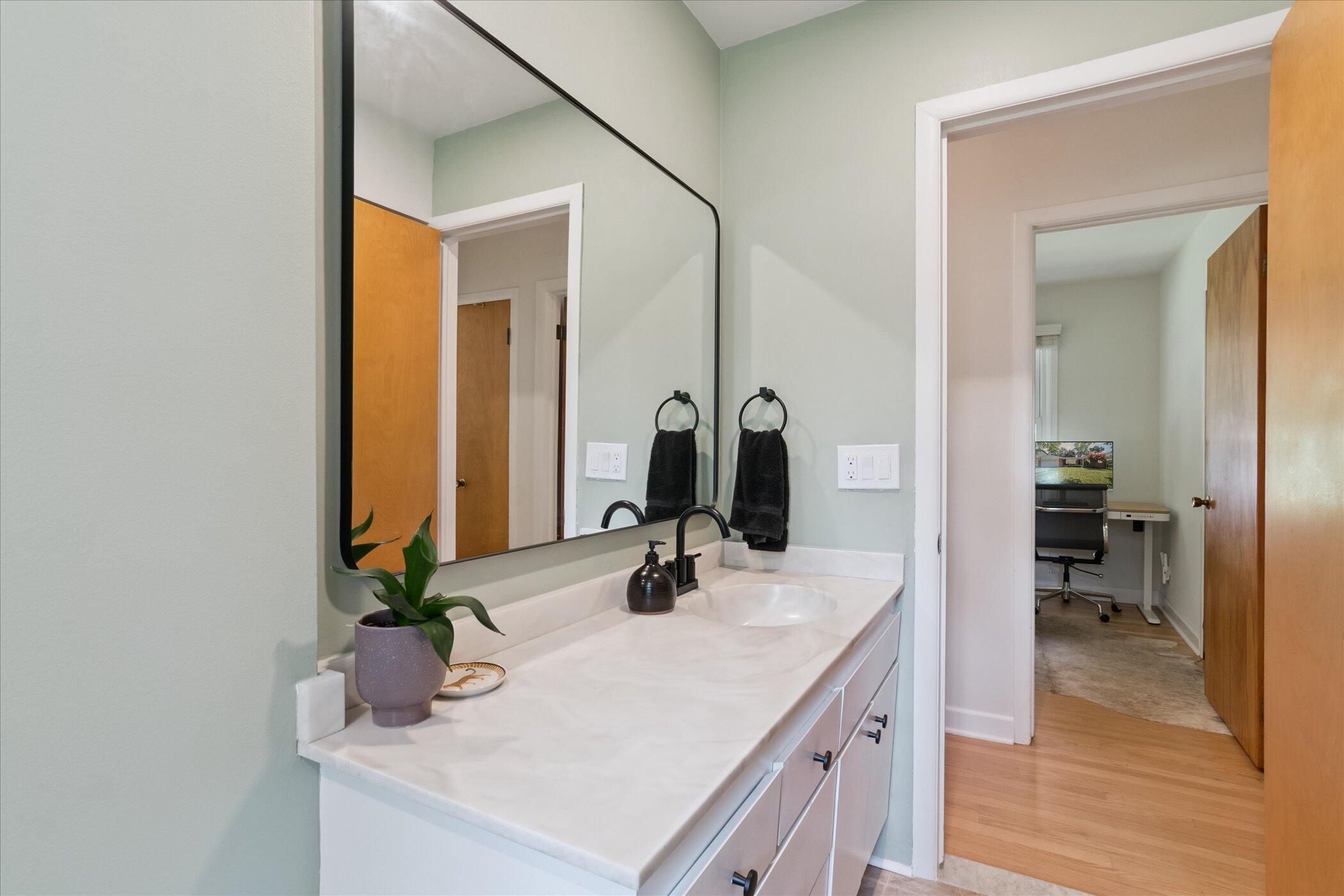 2789 Colony Road Ann Arbor, MI 48104 - Photo 34 of 66 37-2789-Colony-Rd-Ann-Arbor-MI-48104-Win