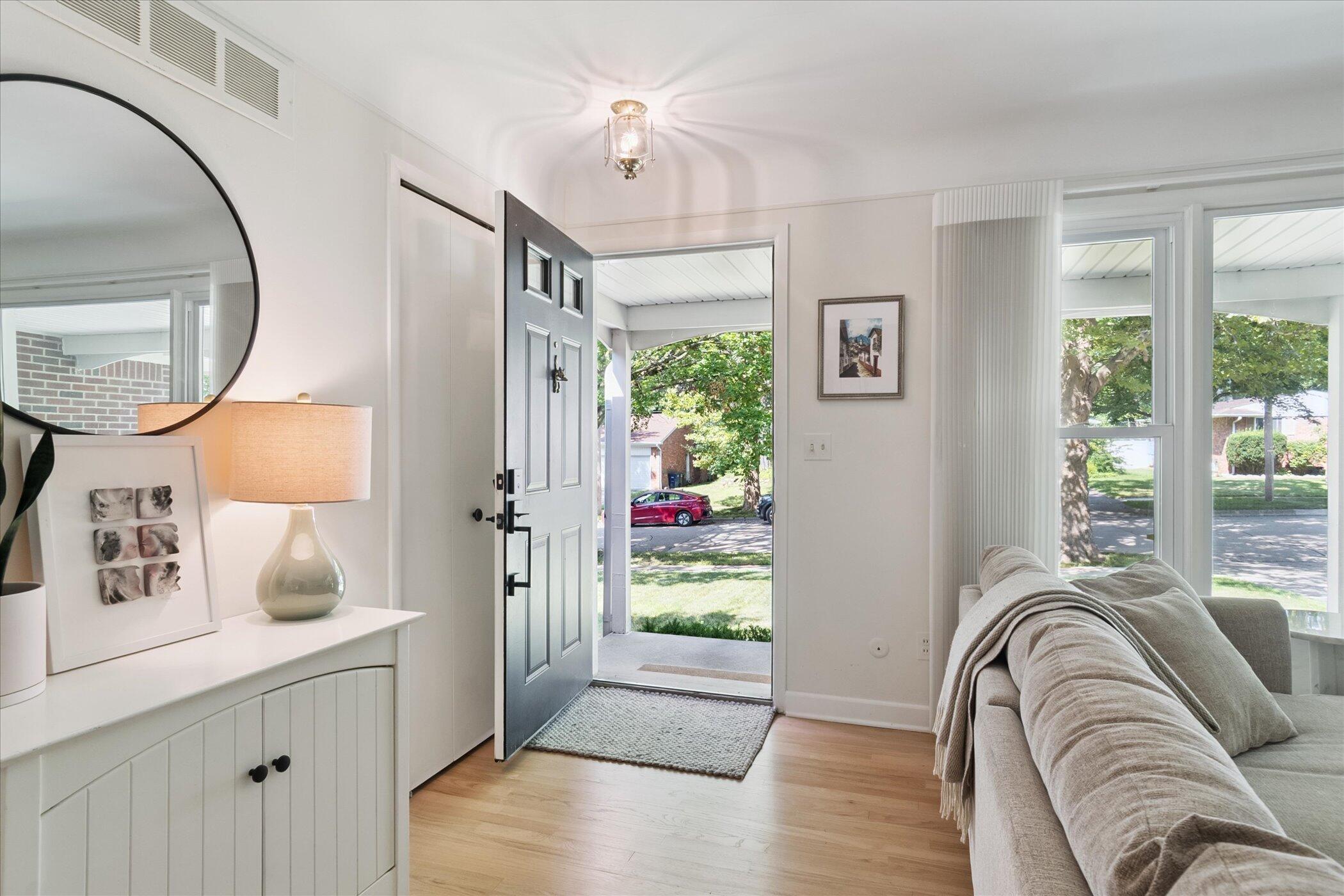 05-2789-Colony-Rd-Ann-Arbor-MI-48104-Win