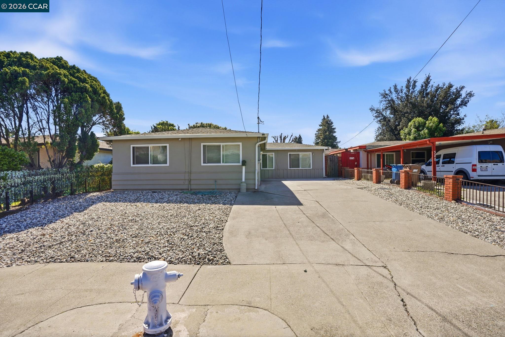 322 East Tregallas Road Antioch, CA 94509 - Photo 2 of 23