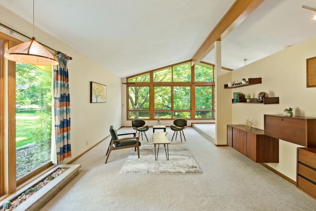 567 Rice Creek Terrace Northeast Fridley, MN 55432 - Photo 4 of 43 Gallery Image 4