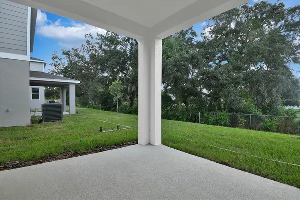 $342,482 | 762 Lake Dell Drive, Dundee, FL 33838
