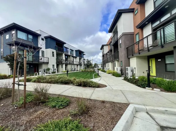 $5,600 | 250 Waters Park Circle, San Mateo, CA 94403