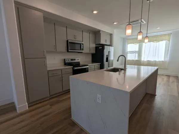 $5,600 | 250 Waters Park Circle, San Mateo, CA 94403