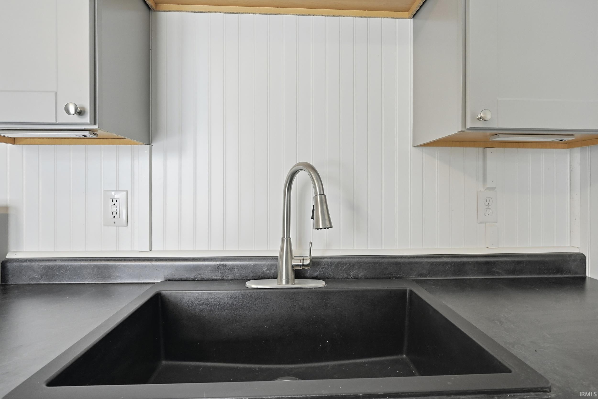 555 South Best Street Waterloo, IN 46793 - Photo 13 of 35