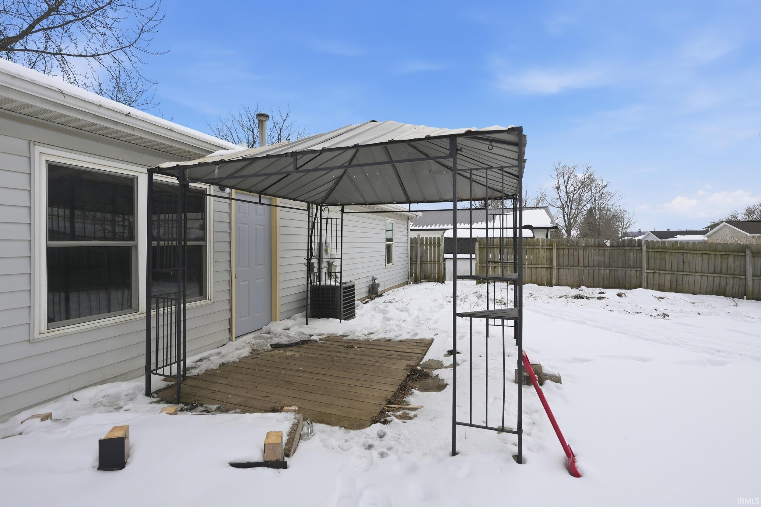 555 South Best Street Waterloo, IN 46793 - Photo 2 of 35