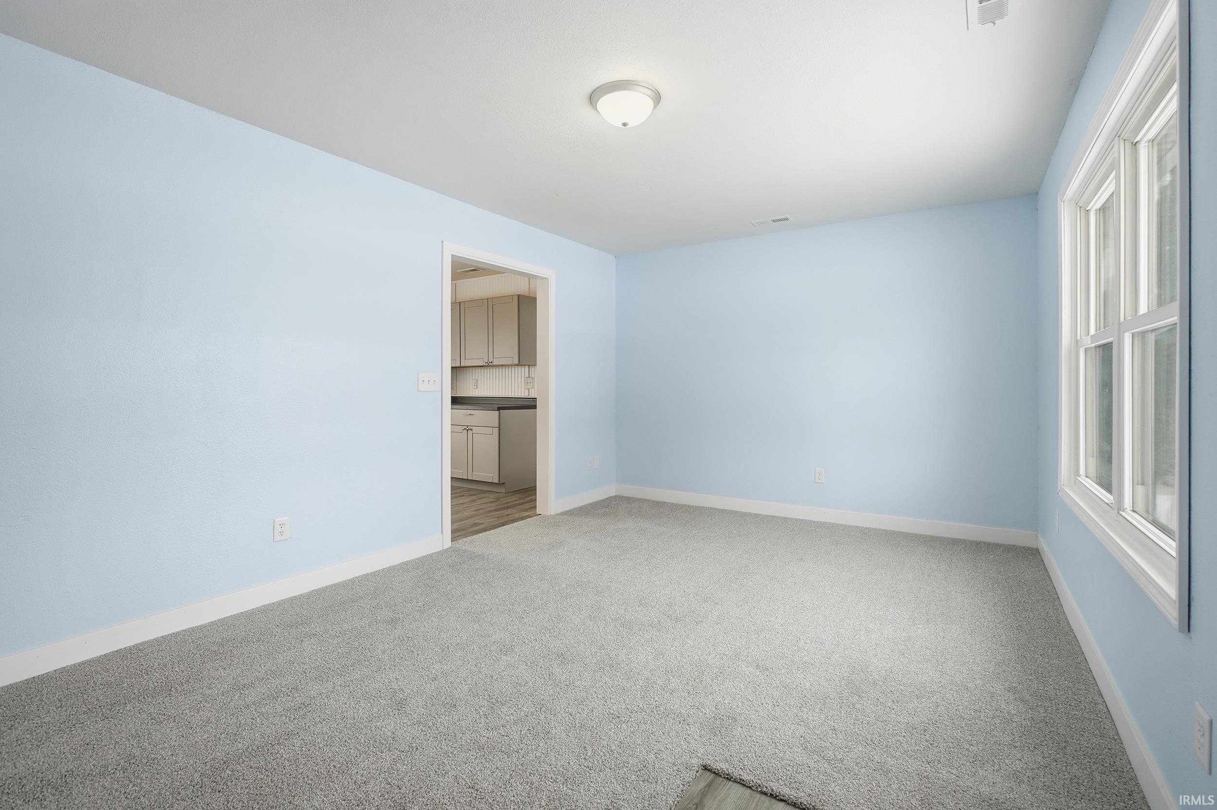 555 South Best Street Waterloo, IN 46793 - Photo 4 of 35