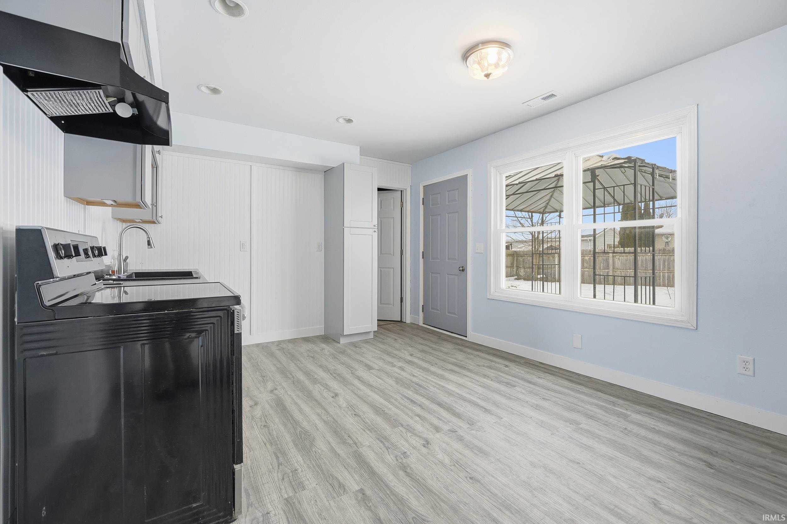 555 South Best Street Waterloo, IN 46793 - Photo 10 of 35