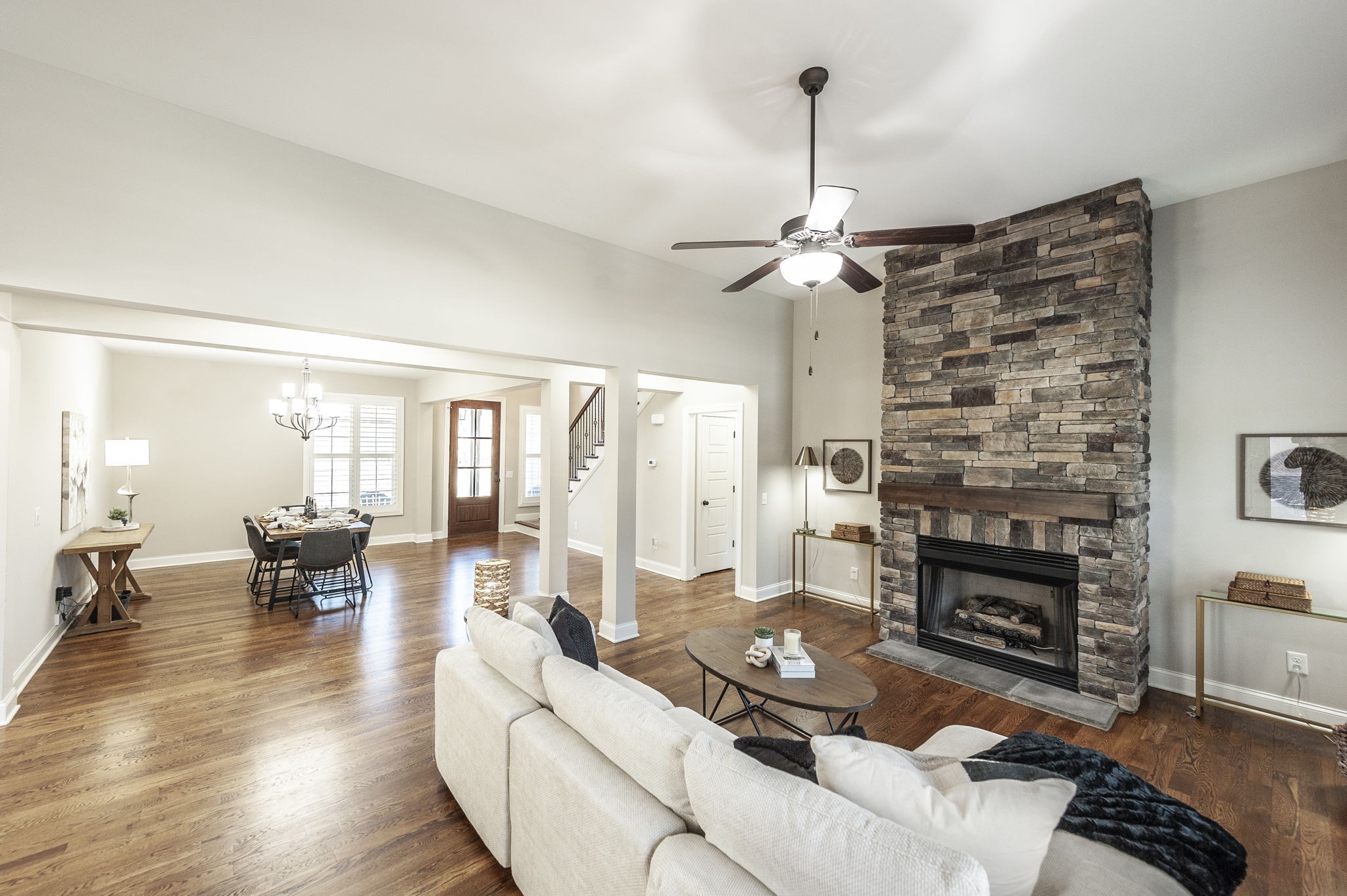 5563 Stacy Springs Road Springfield, TN 37172 - Photo 13 of 73 a living room with furniture and a fireplace