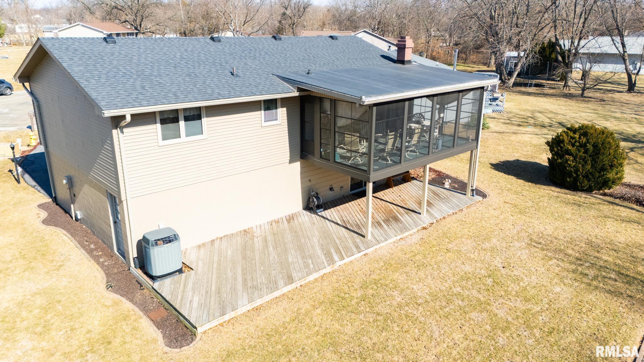 9522 West Excalibur Court Mapleton, IL 61547 - Photo 2 of 34