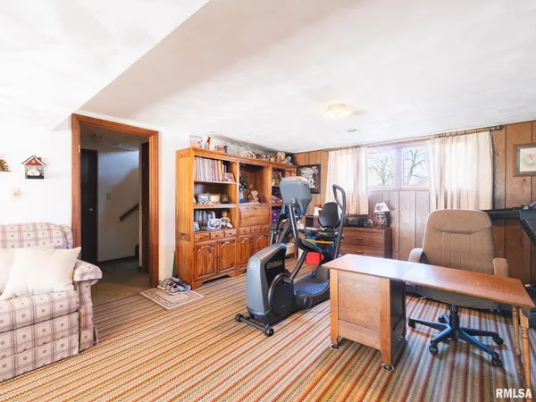 $233,000 | 9522 West Excalibur Court, Mapleton, IL 61547