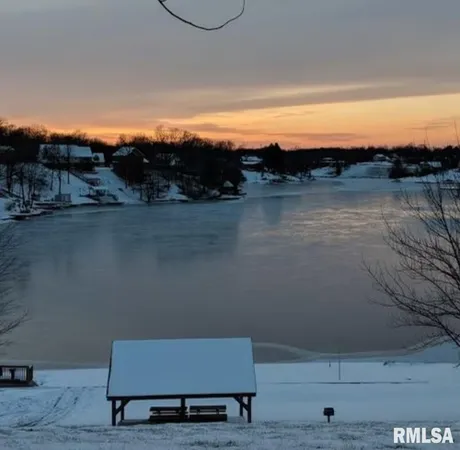 $233,000 | 9522 West Excalibur Court, Mapleton, IL 61547