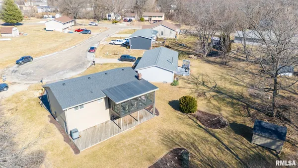 $233,000 | 9522 West Excalibur Court, Mapleton, IL 61547