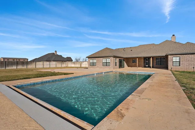 $724,000 | 9217 County Road 6870, Lubbock, TX 79407