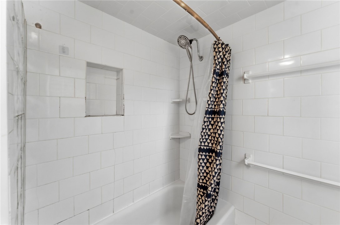 34 Intervale Road Cranston, RI 02910 - Photo 26 of 46