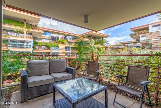 $825,000 | 7137 East Rancho Vista Drive, Unit 4005, Scottsdale, AZ 85251