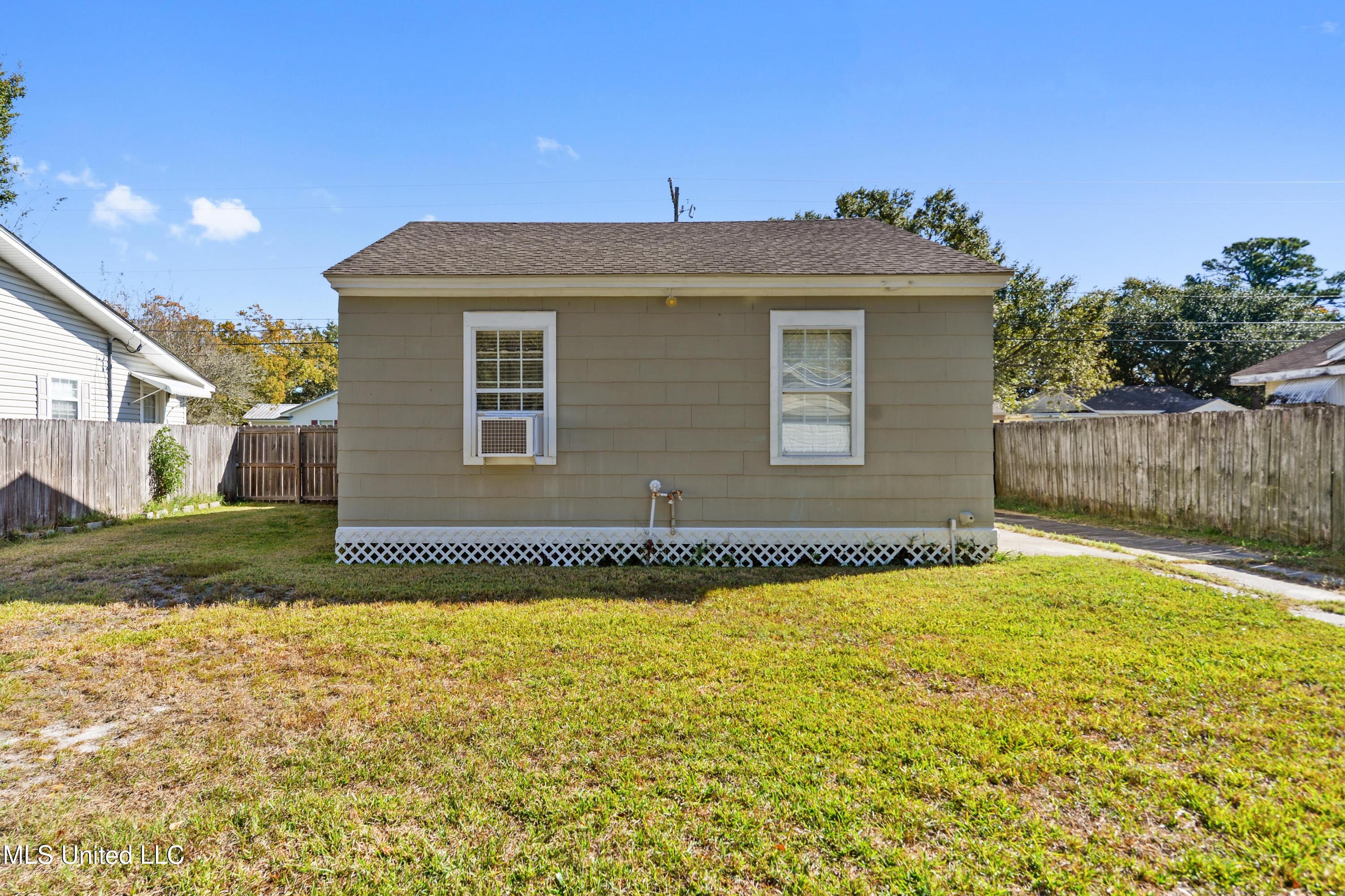 1603 Williams Street Pascagoula, MS 39567 - Photo 17 of 26 017 (19)