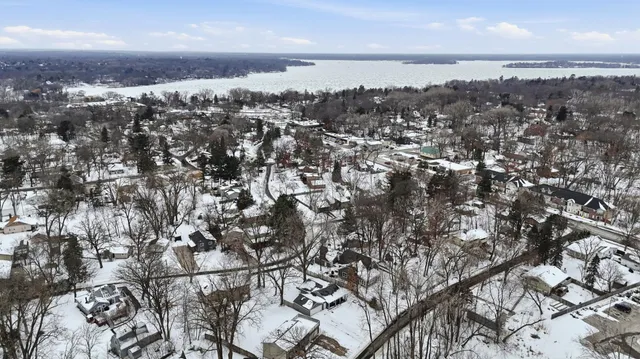 $325,000 | 115 Glenmar Avenue, Mahtomedi, MN 55115