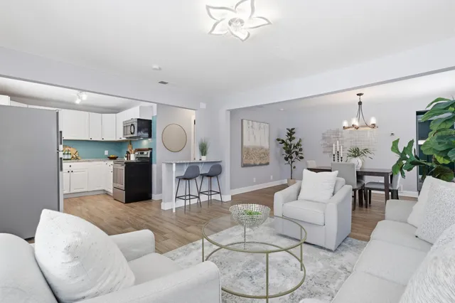 $325,000 | 115 Glenmar Avenue, Mahtomedi, MN 55115