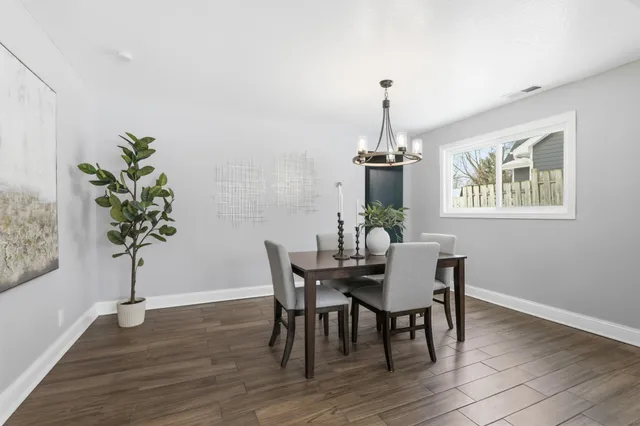 $325,000 | 115 Glenmar Avenue, Mahtomedi, MN 55115