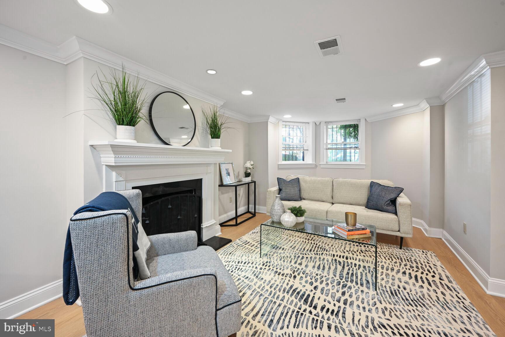 1832 Calvert Street Northwest, Unit 1 Washington, DC 20009 - Photo 4 of 23