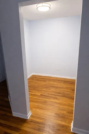 $159,995 | 8828 North Leslie Lane, Unit 1F, Des Plaines, IL 60016