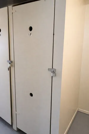 $159,995 | 8828 North Leslie Lane, Unit 1F, Des Plaines, IL 60016