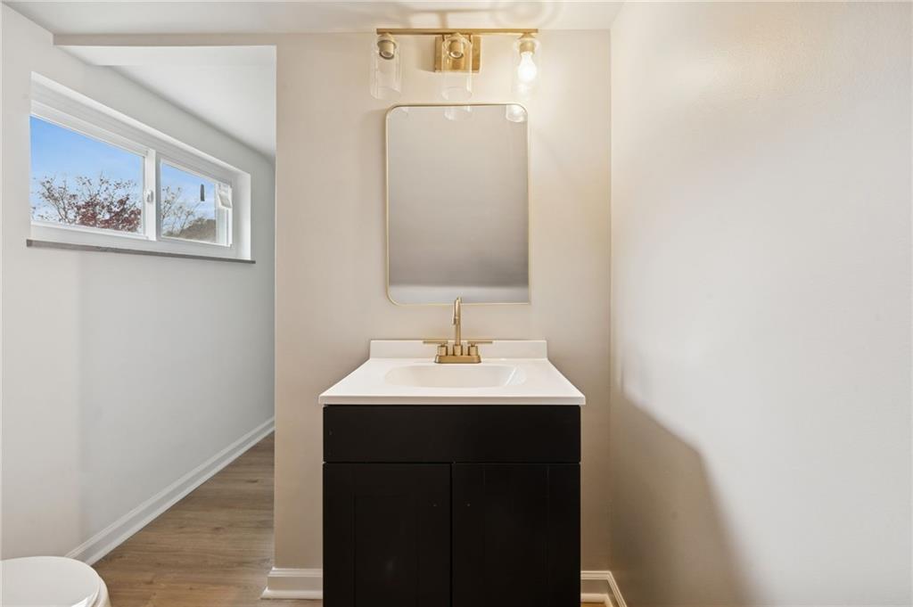 2632 River Road Vandergrift, PA 15690 - Photo 23 of 34 2nd floor Powder Room