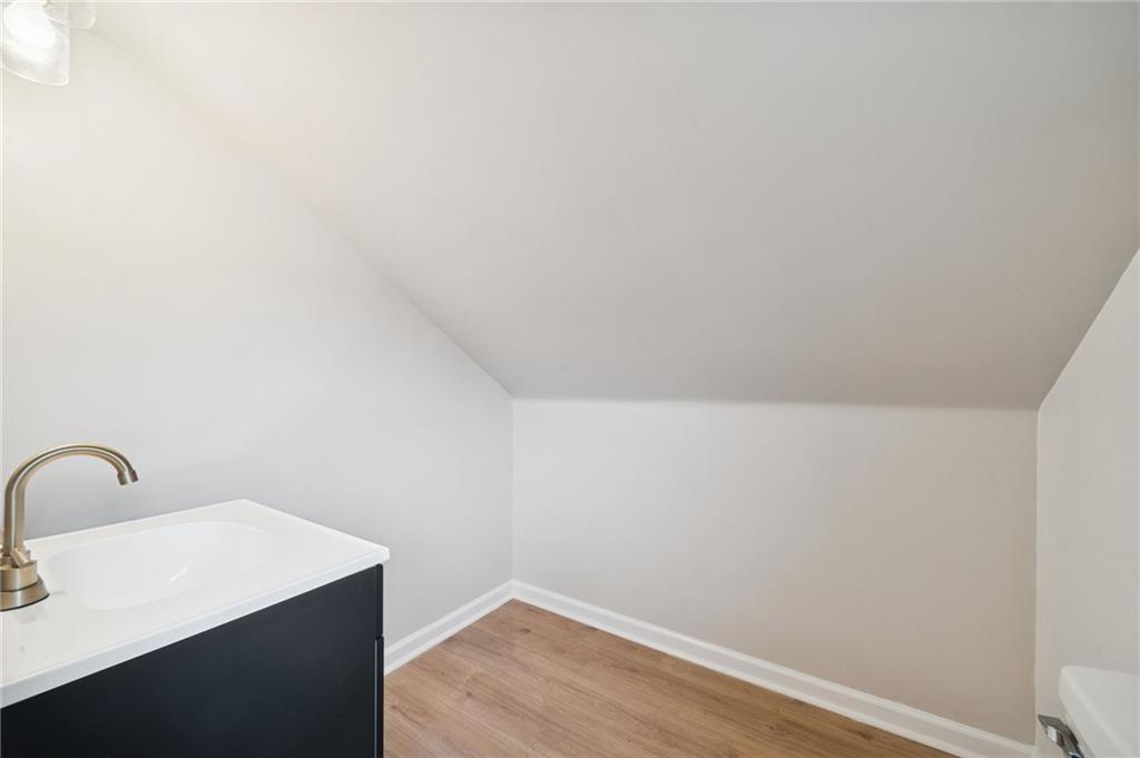 2632 River Road Vandergrift, PA 15690 - Photo 24 of 34 2nd Floor Powder Room