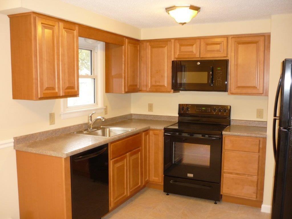 24 Rosewood Circle Springvale, ME 04083 - Photo 6 of 28 Photo