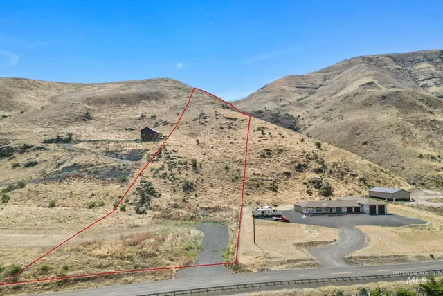 $325,000 | 24122 Snake River Road, Asotin, WA 99402