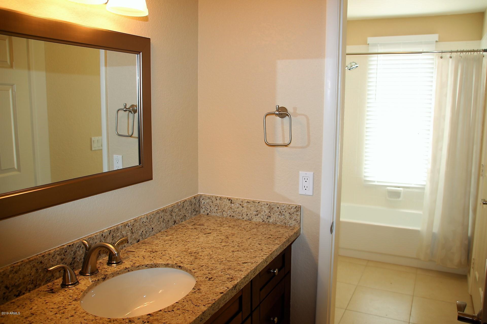 11615 North 40th Way Phoenix, AZ 85028 - Photo 21 of 33 IMG_0252