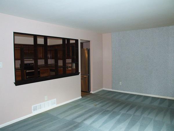 3236 Roxbury Road Hatfield, PA 19440 - Photo 7 of 38 Spacious family living area with potential charm.