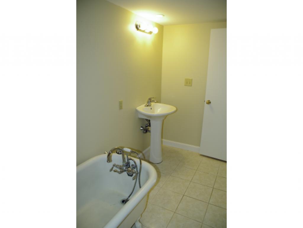 30 Woodridge Road Durham, NH 03824 - Photo 16 of 26