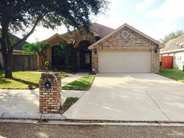 $1,800 | 3300 Santa Laura, Mission, TX 78572