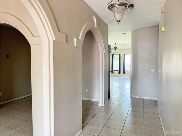 $1,800 | 3300 Santa Laura, Mission, TX 78572