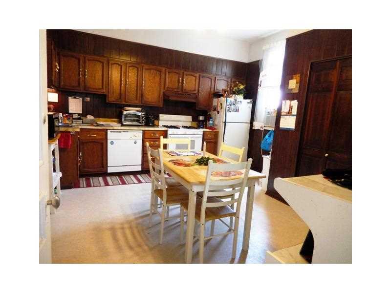 113 Freeport Road Aspinwall, PA 15215 - Photo 5 of 18 Kitchen.