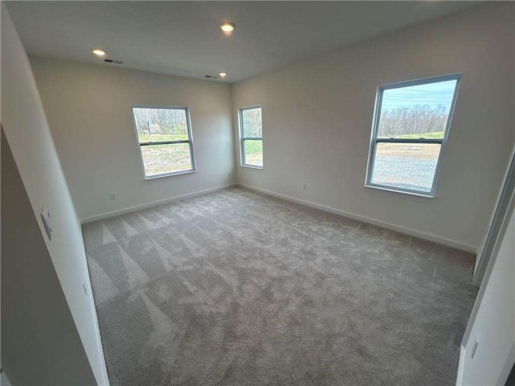 103 Deana Drive McKees Rocks, PA 15136 - Photo 8 of 17