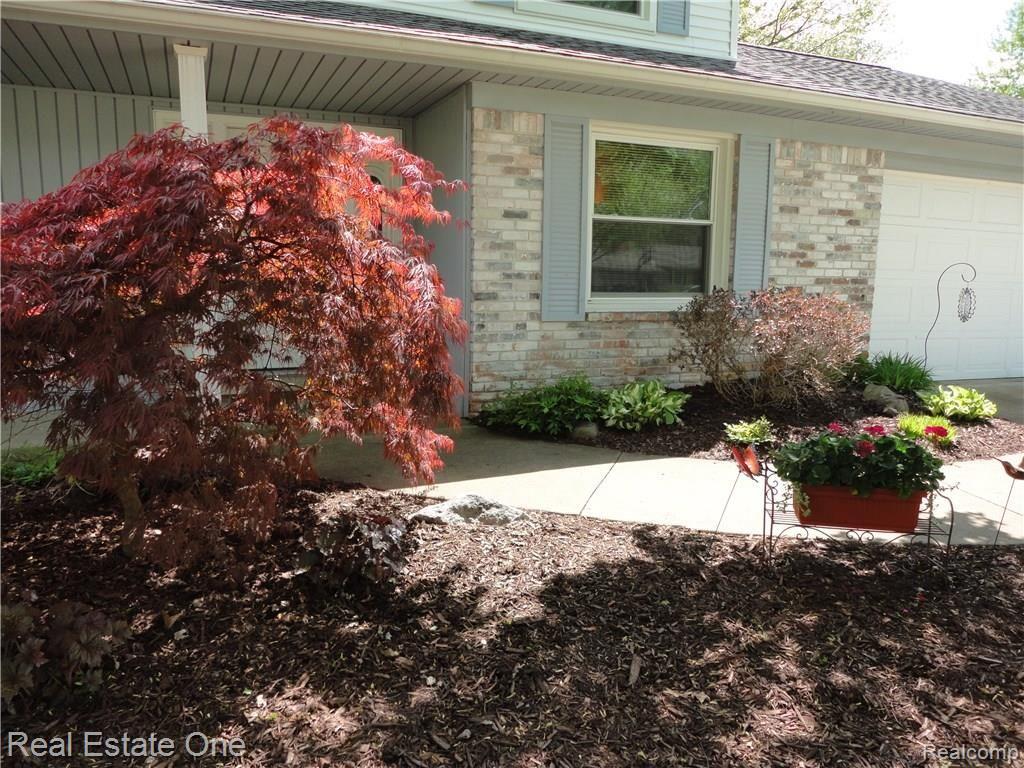 32305 Baintree Road Farmington Hills, MI 48334 - Photo 48 of 53