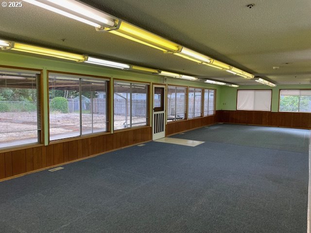 32 Marion Lane Eugene, OR 97404 - Photo 6 of 11