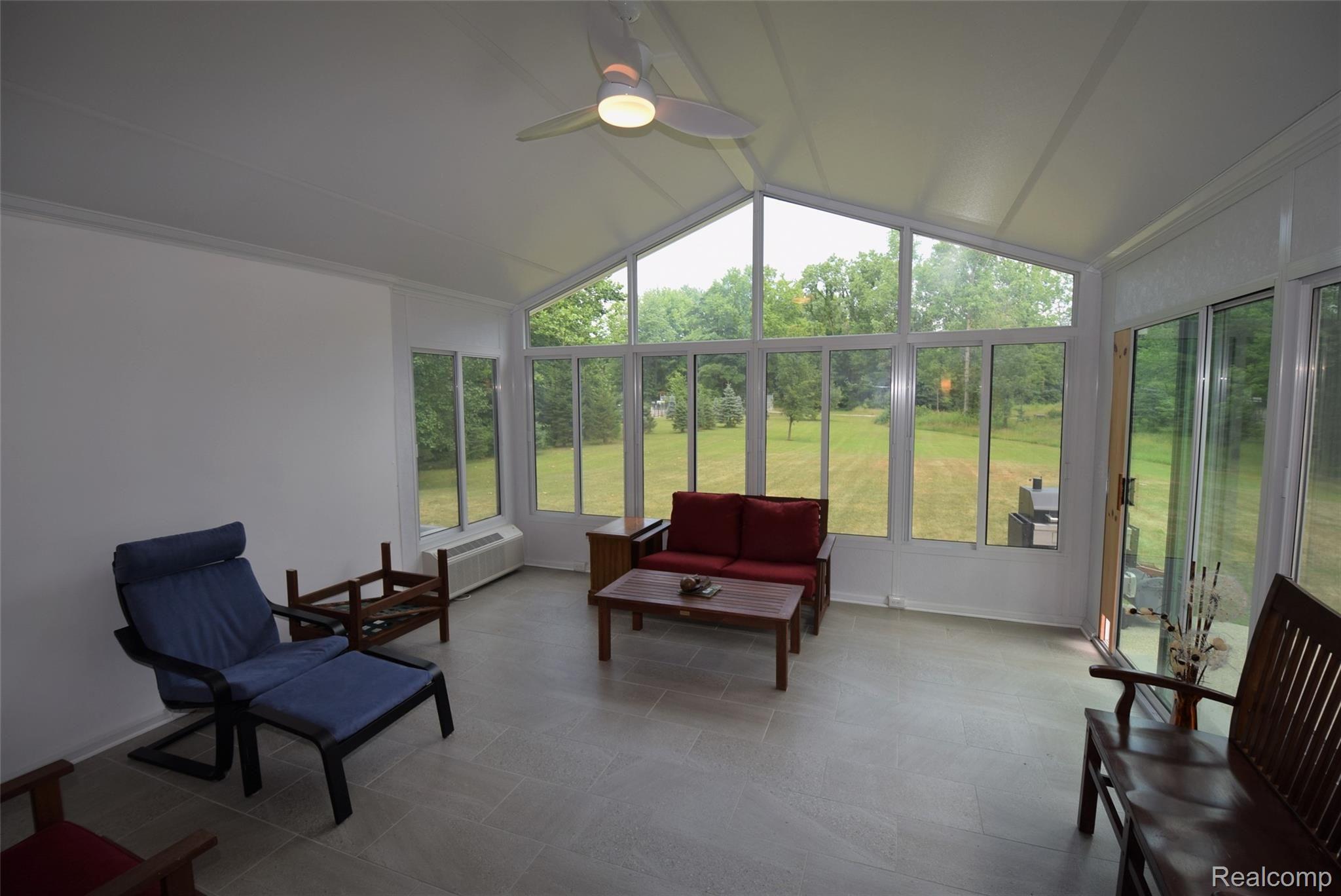 13586 Hannan Road Romulus, MI 48174 - Photo 16 of 64 Florida Room looks out into the huge backyard